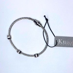 🔹 NEW Kiera Couture Twisted Bracelet